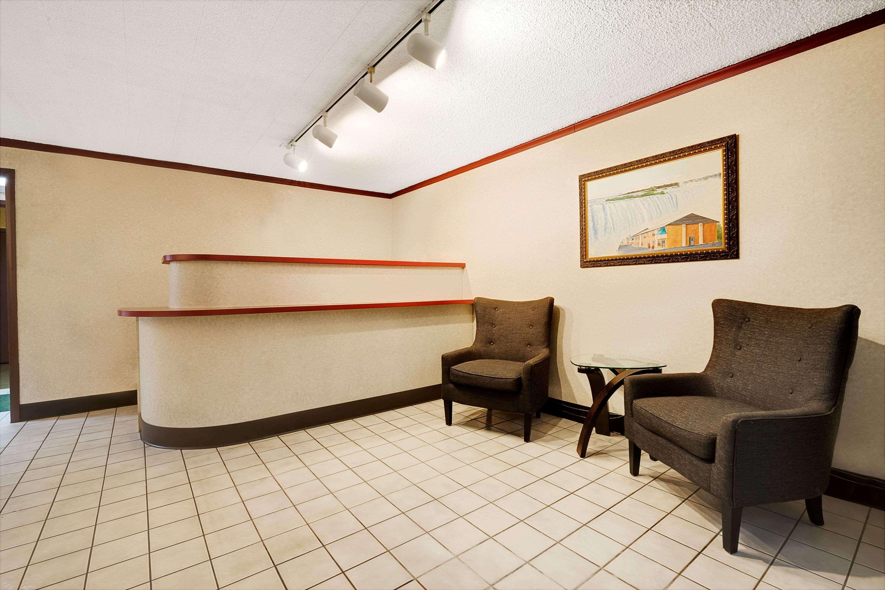 ซูเปอร์ 8 บาย วินด์แฮม เคนมอร์/บัฟฟาโล/ไนแองการาฟอลล์ แอเรีย Hotel Kenmore ภายนอก รูปภาพ